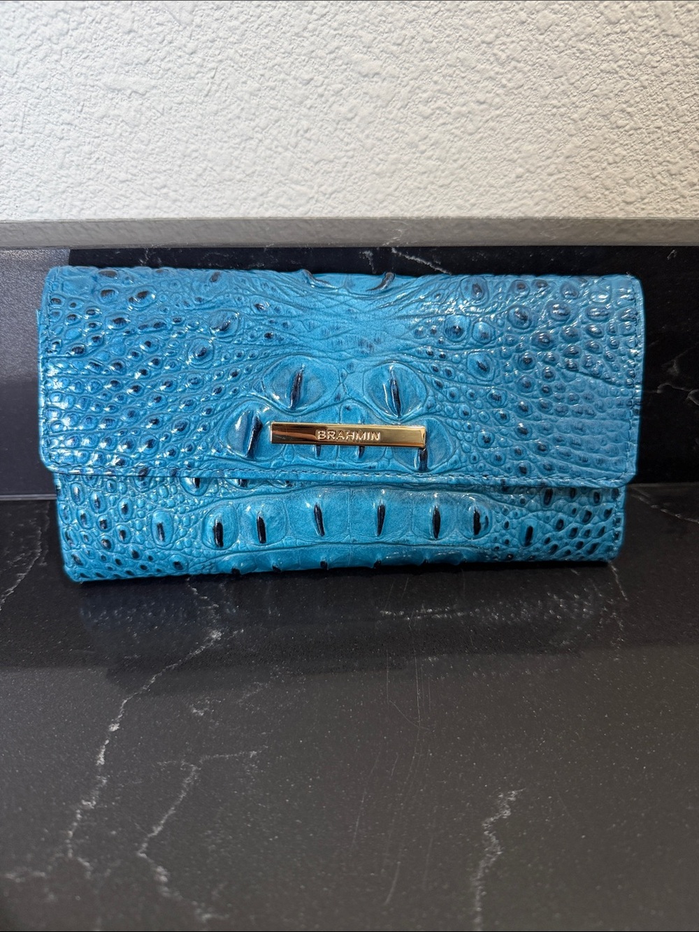Brahmin Sky Blue Croc-Embossed Leather wallet - Picture 3 of 6